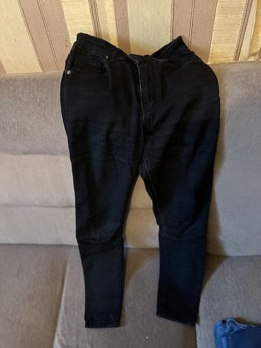 Müxtəlif rənglərdə və üslublarda qadın cins şalvarları — 4