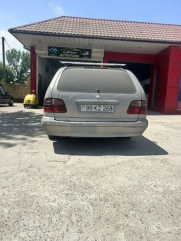 mersede: Mercedes-Benz E 220: 2.2 l | 2002 il Universal — 3