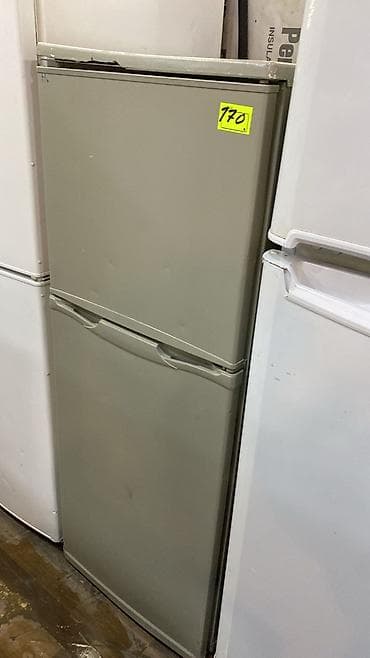 vitrin soyducusu: İki qapılı soyuducu - Üst hissədə ayrıca dondurucu bölmə - Aşağıda — 1