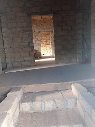 maştağada sot: 4 otaqlı, 100 kv. m, Təmirsiz — 2