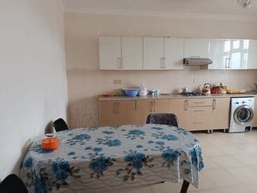 ələt qəsəbəsi: Satılır: geniş və işıqlı mənzil interyeri otag sayı 6tıdır,2 — 6