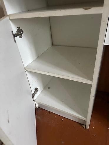 2 ci el dolab: Ağ rəngli mebel dəsti Tərkibi: - İkiqanadlı şkaf: üstdə rəf, geyim — 2