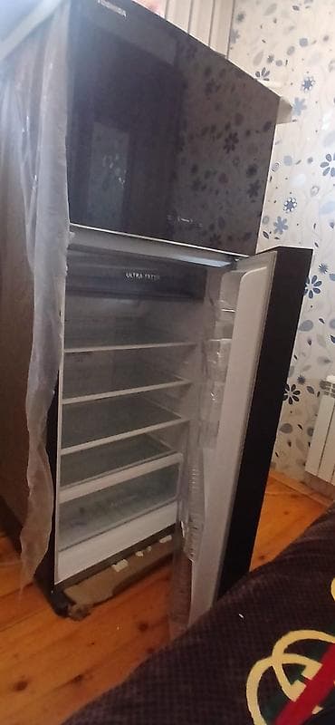 samsuq a 10: Yeni 2 qapılı Toshiba Soyuducu Satılır, rəng - Qara — 5