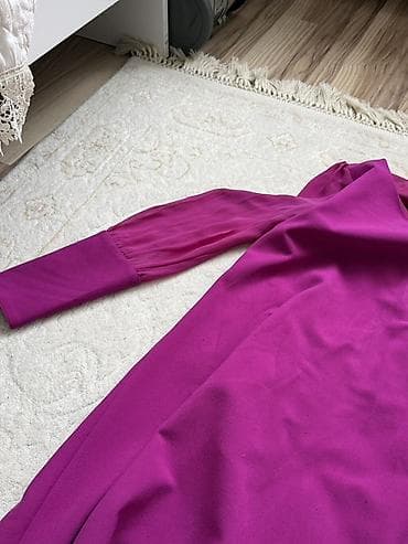 Qadın geyimləri dəsti – 3 don.hər biri 10 azn.3 unu alana 25 azn.38,40 — 3