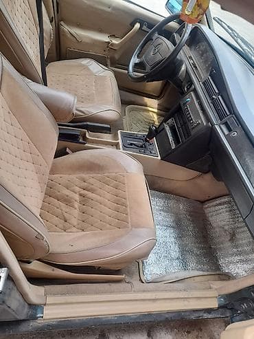 Mercedes-Benz 190 (W201): 2.3 л | 1993 г. Седан — 6