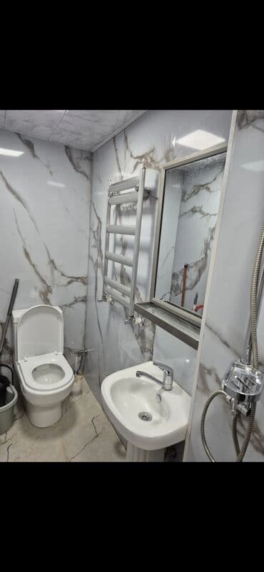 bakı kirayə evlər 2023: Сдаю свою 3хкомнатную квартиру в самом центре города Баку,на одной из — 7