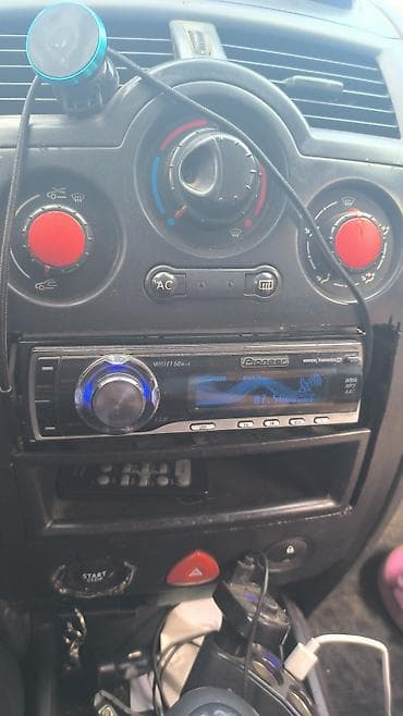 Pioneer DEH-P6950IB avtomobil maqnitola blutuz aux diskde isleyir