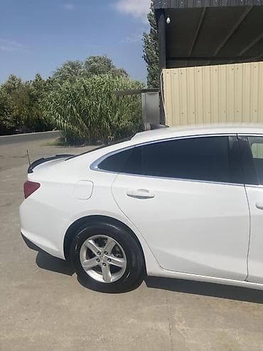 bmw e36 stop: Chevrolet Malibu: 1.5 l | 2019 il 249353 km Sedan — 3