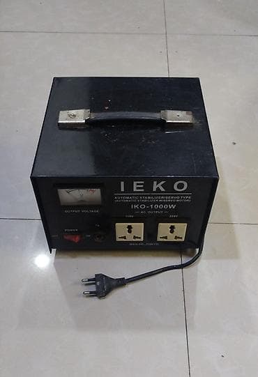 paneli: IEKO IKO-1000W avtomatik gərginlik stabilizatoru (servo tip) — 2
