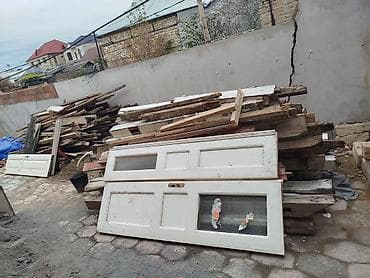 qoz tinglərinin satışı: Taxtalar ehsan edilir. istəyən olsa əlaqə saxlasın PULSUZ. ÜNVAN GƏNCƏ — 3