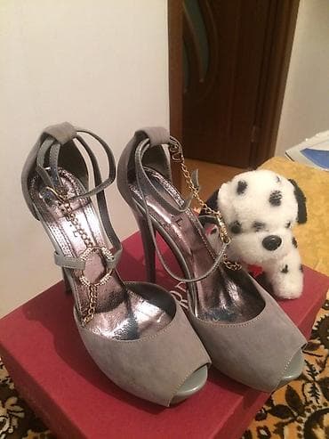 Basanoşka və səndəllər: Ölçü: 38, rəng - Boz, İşlənmiş — 4