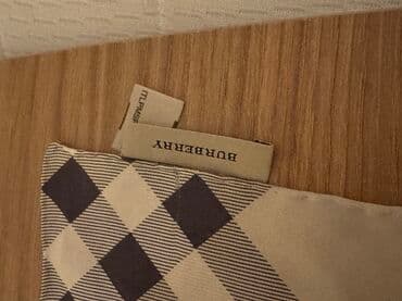 qadın qızıl saatların qiymətləri: İpək şərf burberry 100% 90 manat “BURBERRY LONDON” kvadrat şərf - — 3