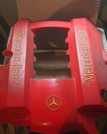 Ford: MERCEDES V8 — 1