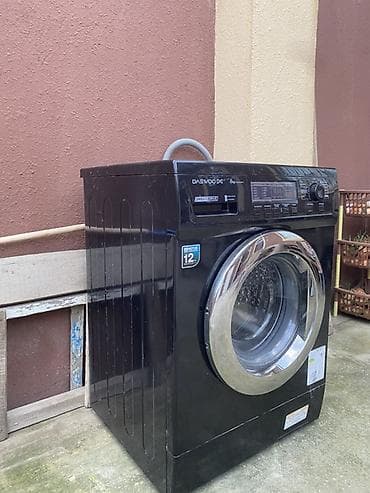 Daewoo paltaryuyan maşın – ön yükləməli, qara rəng. Xüsusiyyətlər: -