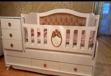 Oğlan və qız üçün, Dördbucaq, Beşik, Dəstsiz, Matras ilə, Yellənmə mexanizmsiz