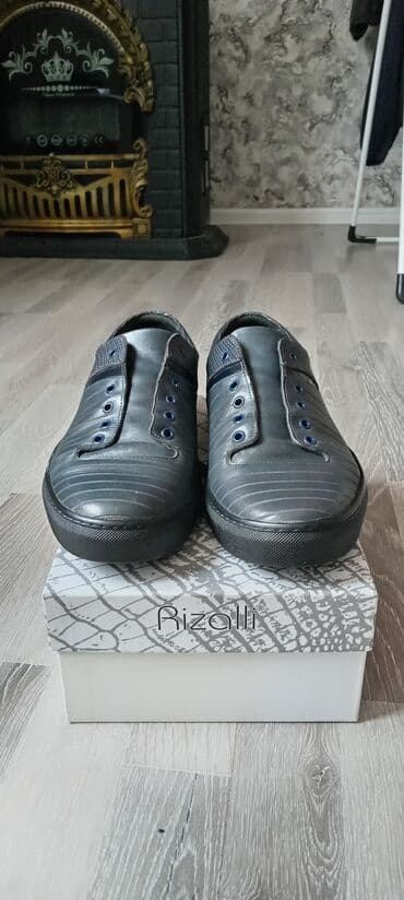 bot ayaqqabı: Kisi ayaqqabisi 41 olcu.Temmiz deri Turk istehsali Fast step firmasi — 2