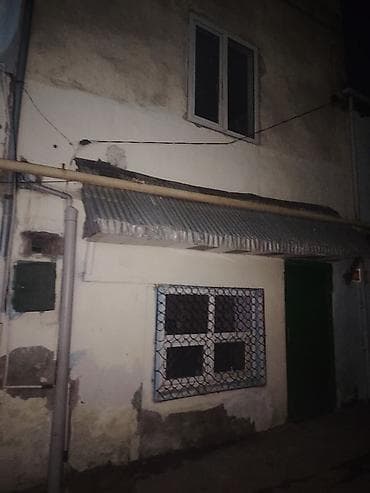 8 Noyabr metrosuna 100 metr məsafədə plana düşən ərazidir. 1 otaq 22 — 4