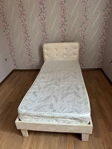 AYNUR2 💃 Tək carpayı tecili satilir Yeni alinib demek olarki isdifade