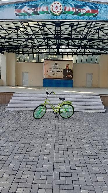 Спорт и хобби: Şəhər kruizeri tipli velosiped - Rəng: açıq yaşıl (təkər şüələri — 3
