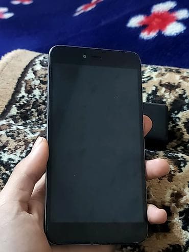 Xiaomi smartfon - Model: Xiaomi Redmi Note 5A (arxa korpusda “mi”