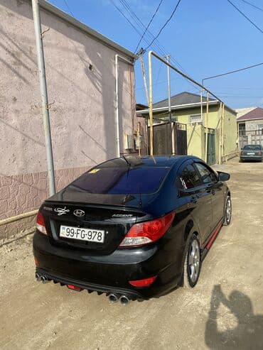 mercedes yeşka dizel: Hyundai Accent: 1.4 l | 2013 il Sedan — 4