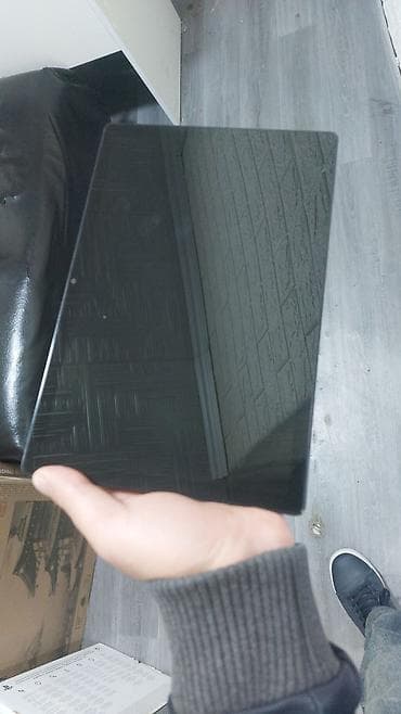 Samsung: Samsung planşet - Korpus: metal gövdə, nazik çərçivə, arxada yuxarı — 2