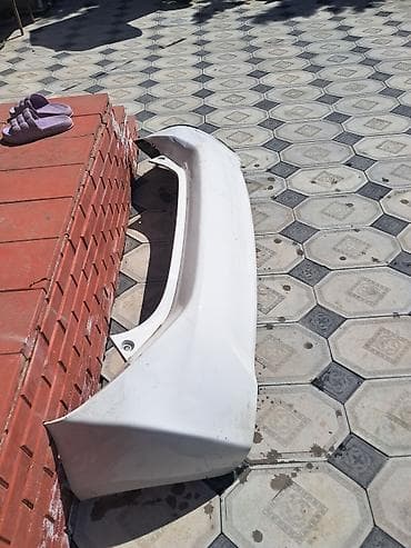 passat b6 bufer: Arxa, Toyota AQUA, 2017 il, Yaponiya, Pulsuz çatdırılma — 1