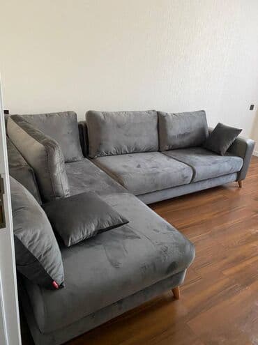 gencede 3 otaqli evlerin qiymeti: 3 otaqlı, Yeni tikili, m. Əhmədli, 65 kv. m — 2