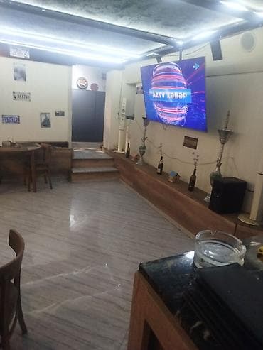 Lounge/kafe məkanı – rahat istirahət və oyun zonası - Geniş, işıqlı