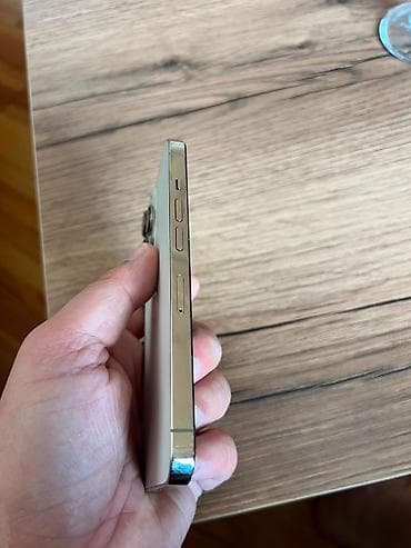 barter nintendo: IPhone 13 Pro, 256 GB, Matte Gold, Face ID — 3