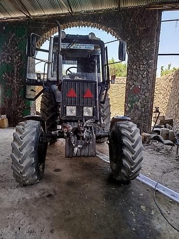 Belarus 892 traktor - Marka/model: Belarus 892 (MTZ) - Çəkici sinfi