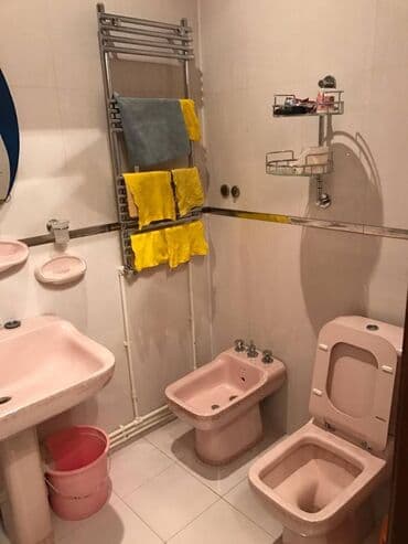 sizin menzil mtk: Bakı, 3 otaqlı, Köhnə tikili, m. Elmlər Akademiyası, 110 kv. m — 9