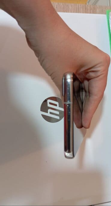 telefon divar kağızları 2022: Samsung Galaxy S22, rəng - Ağ, İki sim kartlı — 5