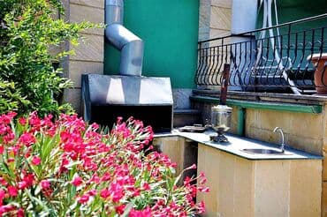 дом аренда: 750 м², 6 комнат, Комби, Газ, Электричество — 25