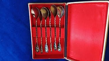 direl naboru: Məhsul: Dekorativ qaşıq dəstləri (2 qutu) Təsvir: - Qutu 1: 6 ədəd — 1