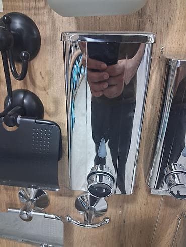 Maye sabun/şampun üçün divar tipli dispenser - Material: parlaq xrom — 1