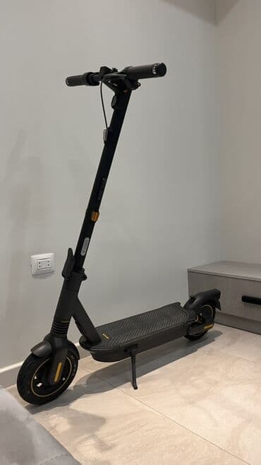 CD, DVD disklər və kassetlər: Elektrik skuter ninebot g2 max pul lazım olduğu üçün satılır Pnematik — 4