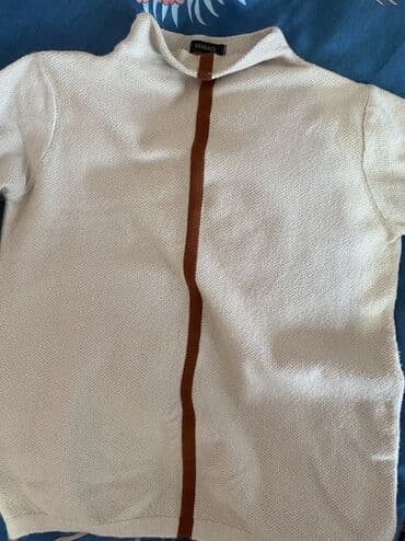 Versace trikotaj sviter - Rəng: açıq krem (bej), mərkəzdən aşağıya