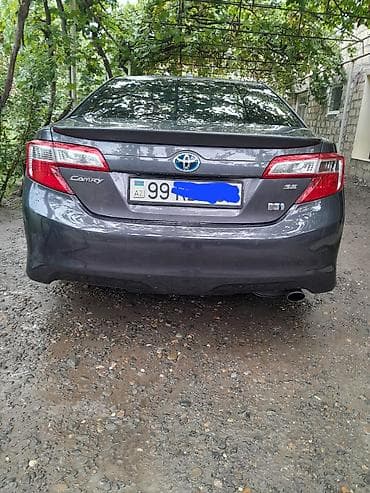 turbo.az yeni avtomobiller: Toyota Camry SE sedan - Korpus: sedan, qrafit/boz rəng - — 5