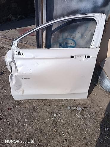 vito arxa stop: Fort fusion üsdən çıxma qabaq sol qapı yüngül zədəsi var — 1