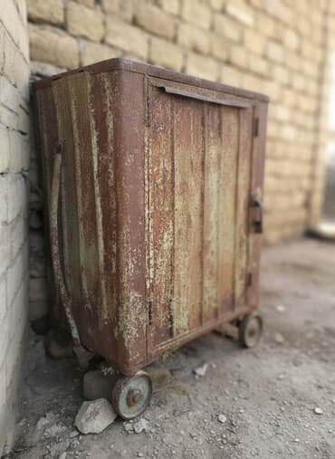 su bidonu 10 lt: İşlənmiş, Açılan, 2 qapılı Düz dolab, Rusiya — 2