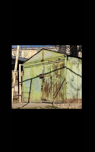 ikinci el qapi: İşlənmiş Dəmir Qaraj darvazası, Yana açılan, Mexaniki, rəng - Yaşıl, Şəbəkə ilə — 1