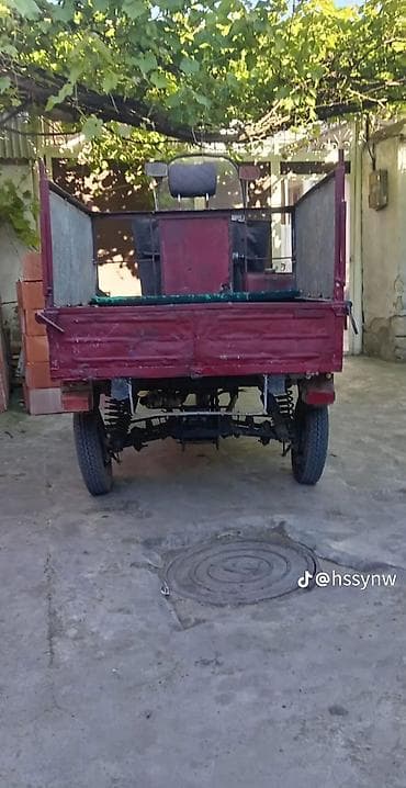 quad: Yükdaşıma üçün 3 təkərli motorlu arabə (trisikl). - Gövdə: metal — 6