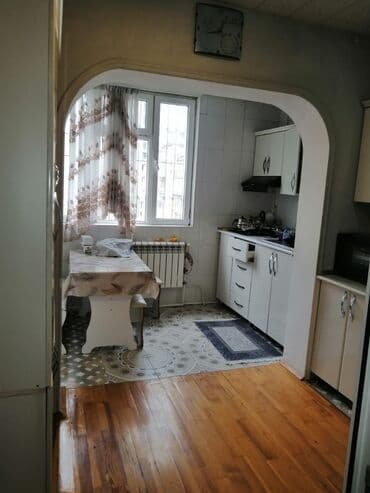 купить комнату гостиничного типа: Satış üçün mənzil – geniş və işıqlı. - Planlaşdırma: iri qonaq otağı — 4