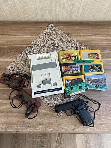 Digər oyun və konsollar: Dendy Junior oyun konsolu dəsti Komplekt: - Dendy Junior 8-bit konsol — 1