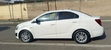 продажа дешевых автомобилей: Chevrolet Aveo: 1.6 l | 2013 il 94000 km Sedan — 4