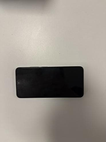 selfie: Redmi smartfon Xüsusiyyətlər: - Arxa kamera bloku: 108 MP əsas kamera — 1