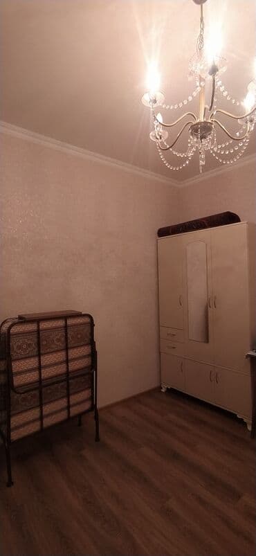 xacmaz rayonunda ayliq kiraye evler: Metro Ulduz. temiz remontlu ev kiraye verilir. 1 otag. her — 8