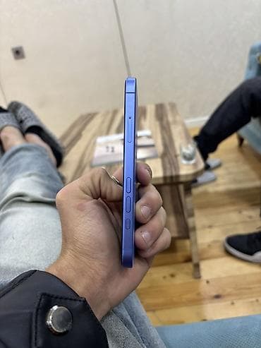 iphone 10: IPhone 16, Mavi, Face ID — 3