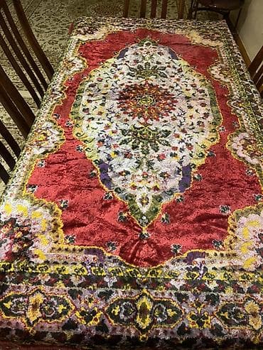 Fiqurlar: Masa örtüyü – klassik şərq naxışlı, qalın və yumşaq Yemek masası — 1